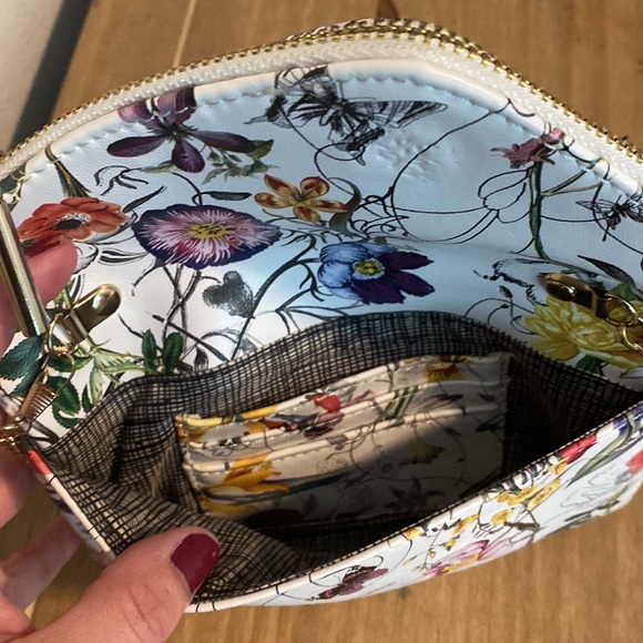 Floral Purse - Picture 3 of 4